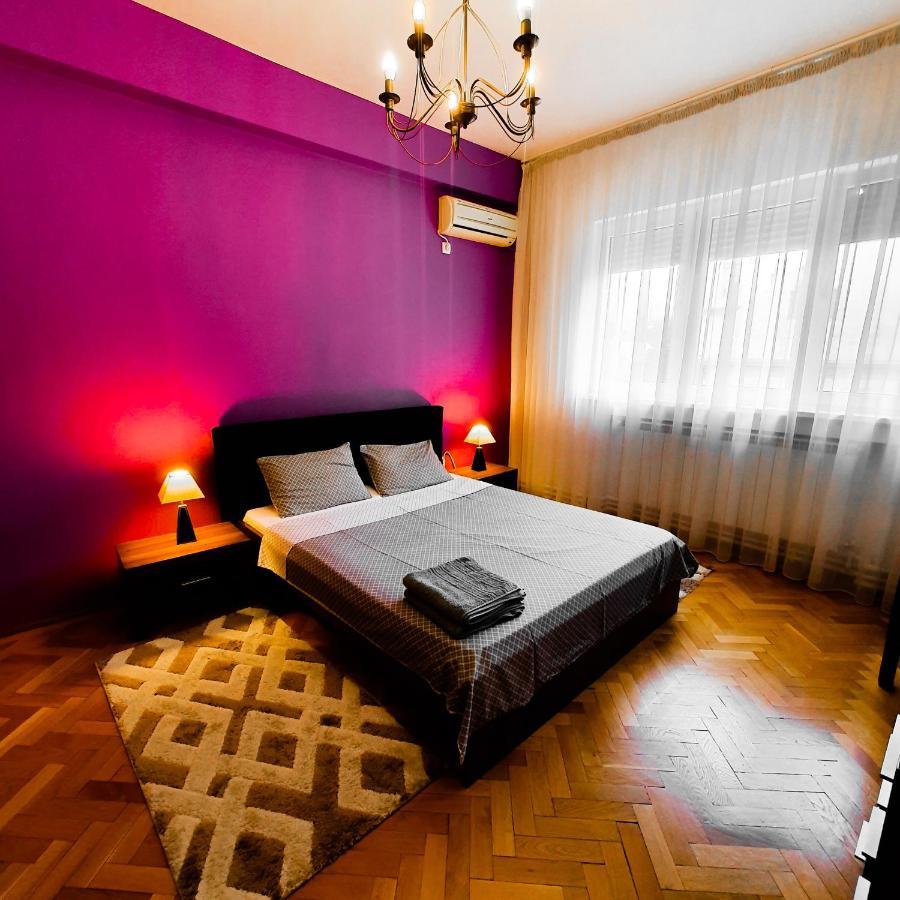 City Center Apartment Бухарест Экстерьер фото